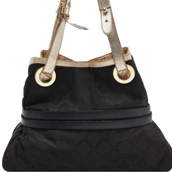 🇮🇹 Versace Black and Gold Women's Bag PRICE IS FIRM - Picture 5 of 9